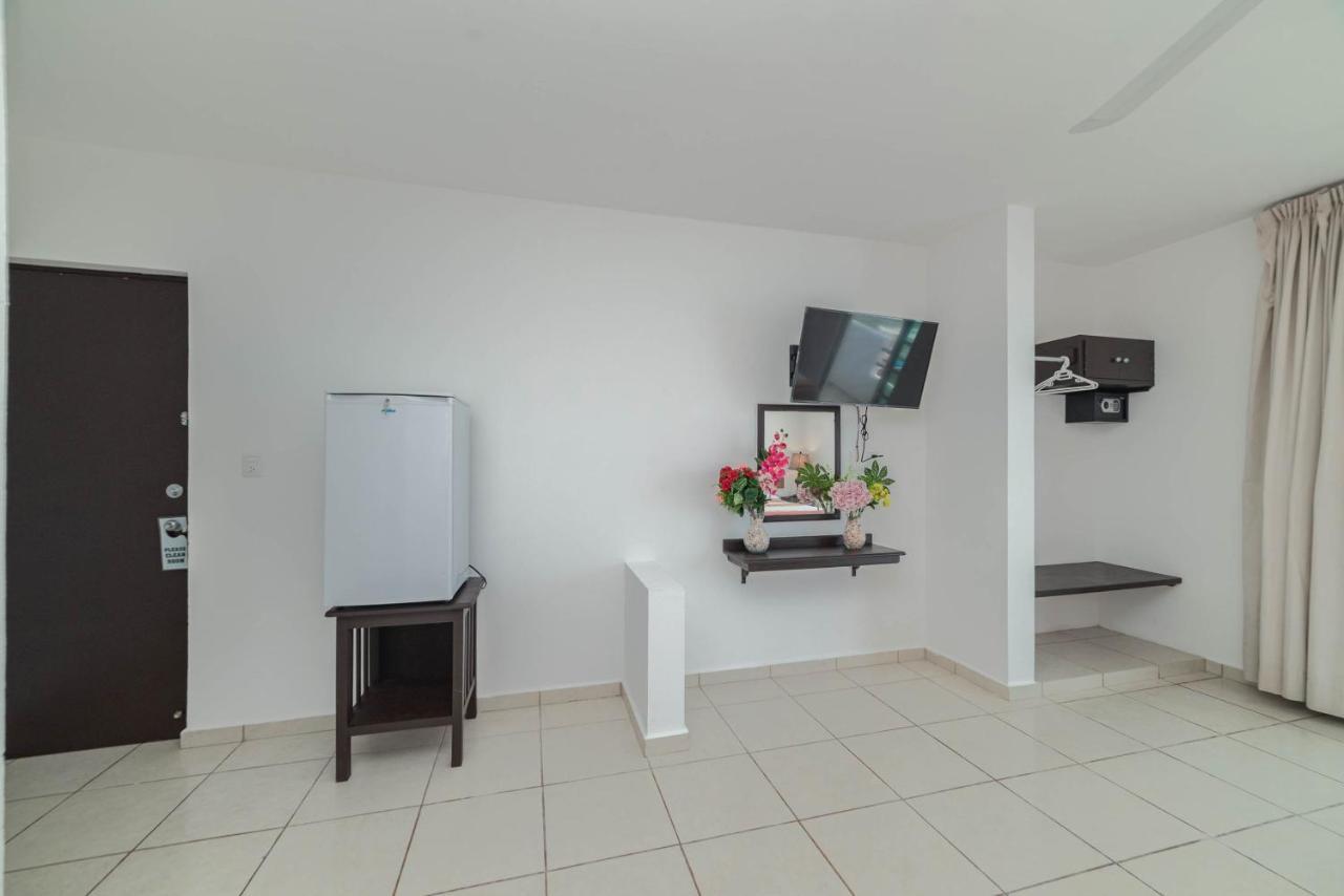 Hotel La Triguena Isla Mujeres Dış mekan fotoğraf